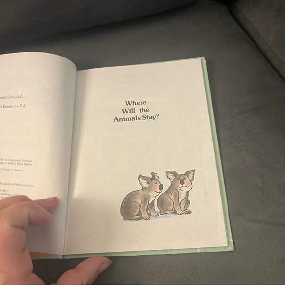 1983 Parents Magazine hard cover book - Picture 6 of 8